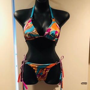 Beach Bunny Bikini Size M
